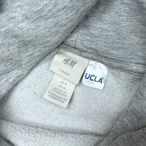 H&M UCLA Bruins Pull Over Hooded Sweater Medium Volleyball Soccer Los Angeles - Picture 4 of 6